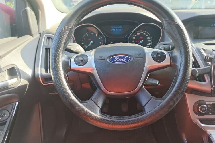 Used Ford Focus 2012 Hatchback 1.6L Manual Fashion Edition Steering Wheel
