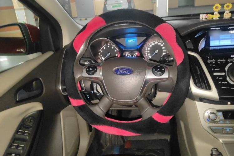 Used Ford Focus 2012 Sedan 1.6L Automatic Prestige Model Steering Wheel