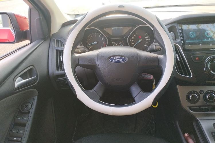 Used Ford Focus 2012 Hatchback 1.6L Automatic Comfort Model Steering Wheel