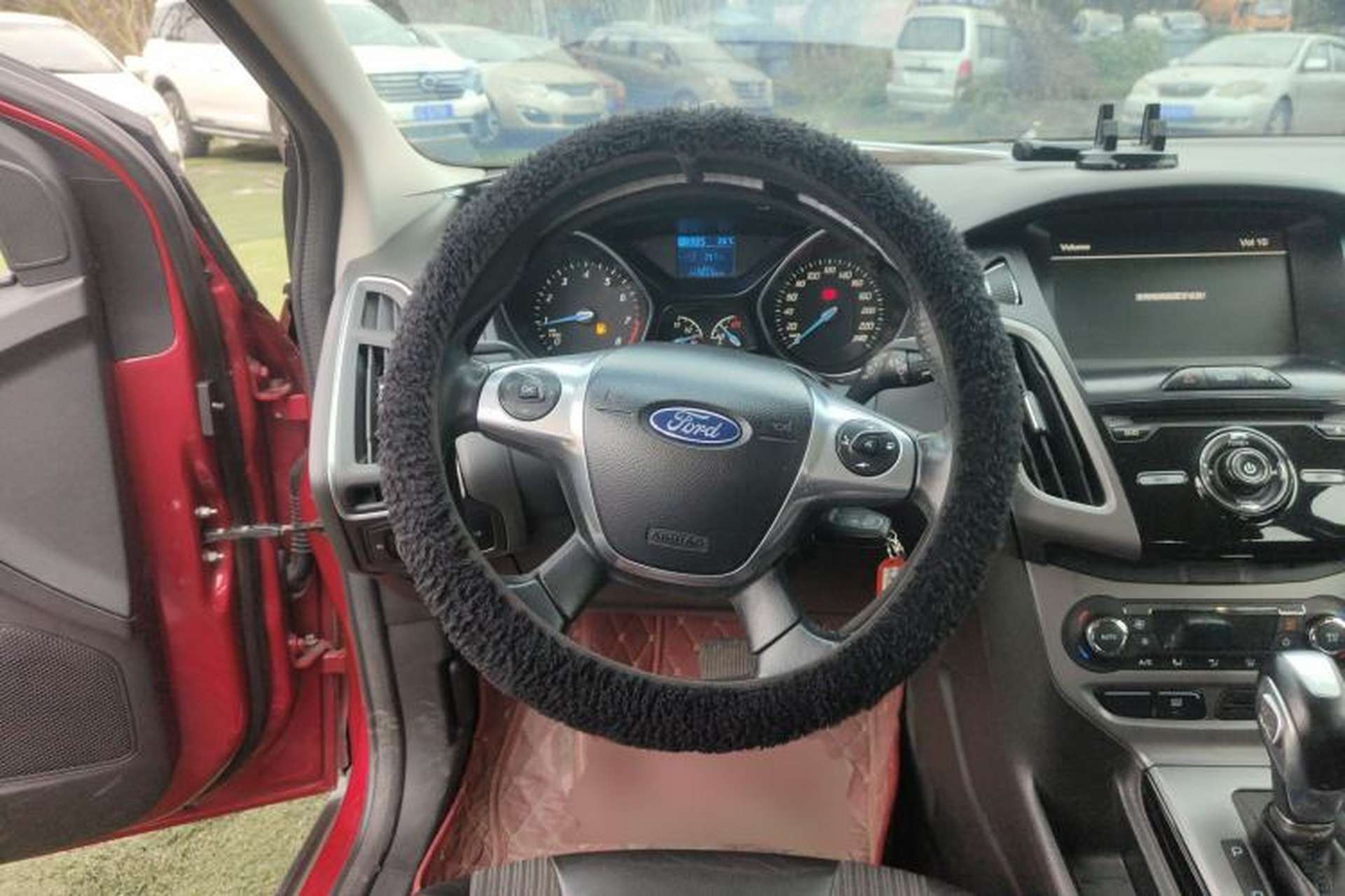 Used Ford Focus 2012 Hatchback 1.6L Automatic Fashion Edition Steering Wheel