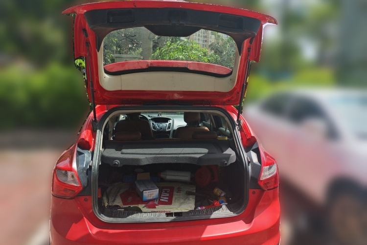 Used Ford Focus 2012 Hatchback 1.6L Automatic Comfort Model Trunk