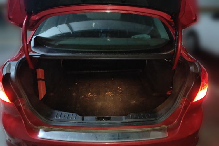 Used Ford Focus 2012 Sedan 1.6L Automatic Comfort Model Trunk