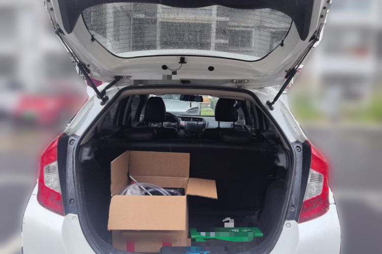 Used Ford Focus 2012 Hatchback 1.6L Automatic Fashion Edition Trunk