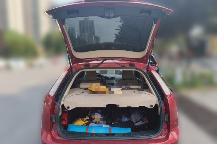 Used Ford Focus 2012 Hatchback Classic 1.8L Automatic Fashion Edition Trunk