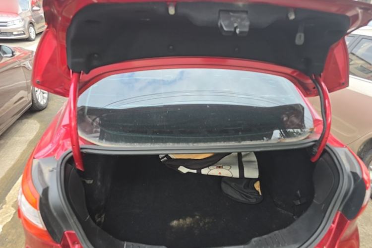 Used Ford Focus 2012 Sedan 1.6L Automatic Fashion Edition Trunk