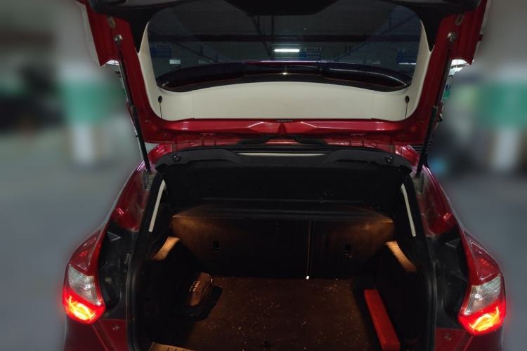Used Ford Focus 2012 Hatchback 1.6L Automatic Comfort Model Trunk