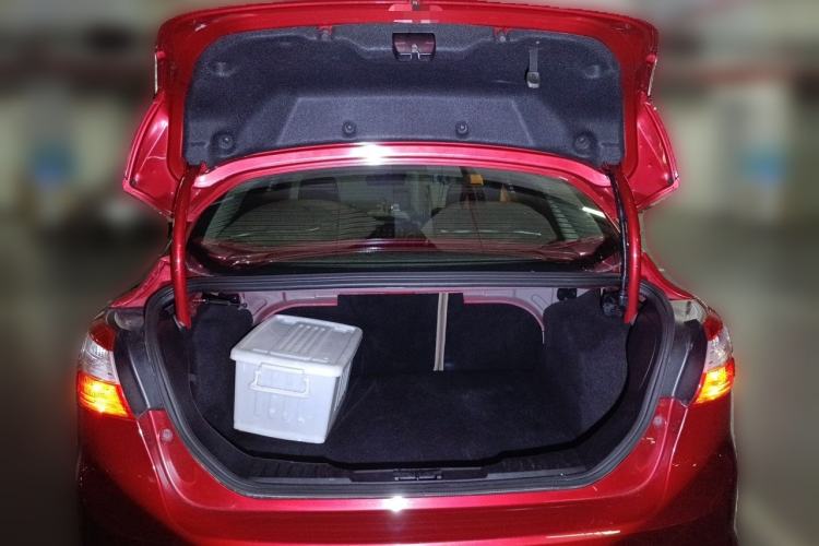 Used Ford Focus 2012 Sedan 1.6L Automatic Comfort Model Trunk