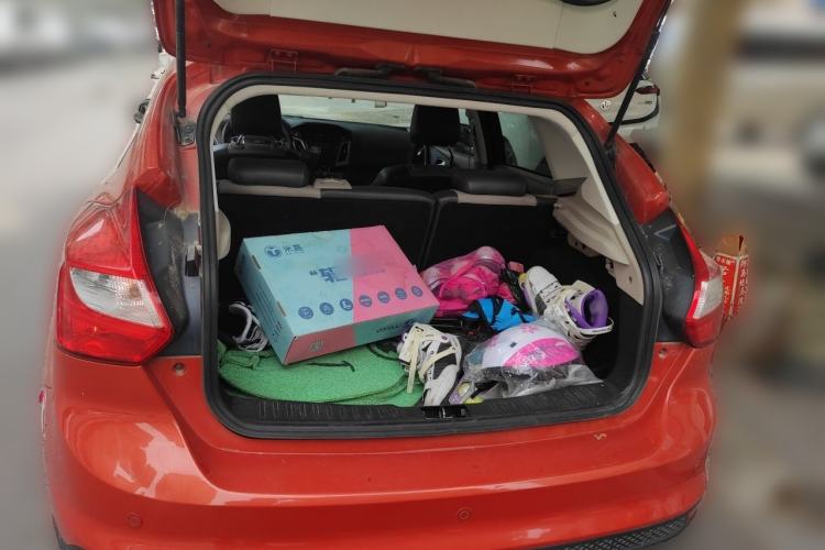 Used Ford Focus 2012 Hatchback 1.6L Manual Fashion Edition Trunk