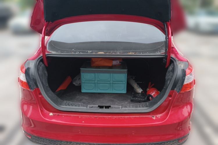 Used Ford Focus 2012 Sedan 1.6L Automatic Comfort Model Trunk