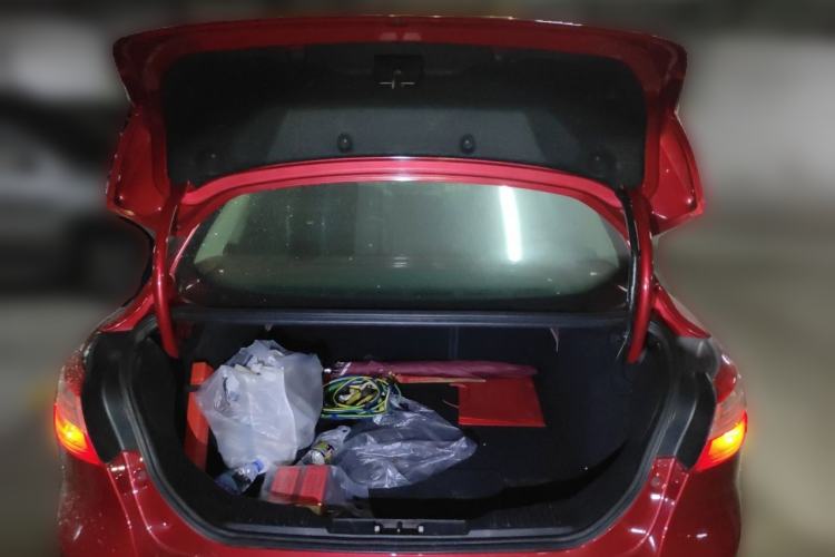 Used Ford Focus 2012 Sedan 1.6L Automatic Fashion Edition Trunk