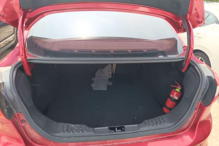 Used Ford Focus 2012 Sedan 1.6L Automatic Comfort Model Trunk