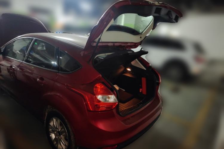 Used Ford Focus 2012 Hatchback 1.6L Automatic Comfort Model Trunk