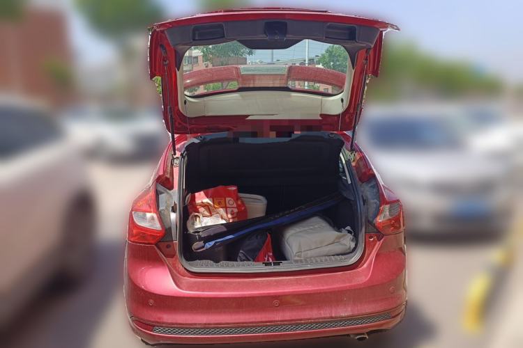 Used Ford Focus 2012 Hatchback 2.0L Manual Luxury Sport Model Trunk