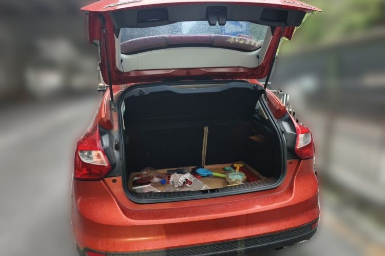 Used Ford Focus 2012 Hatchback 1.6L Automatic Comfort Model Trunk