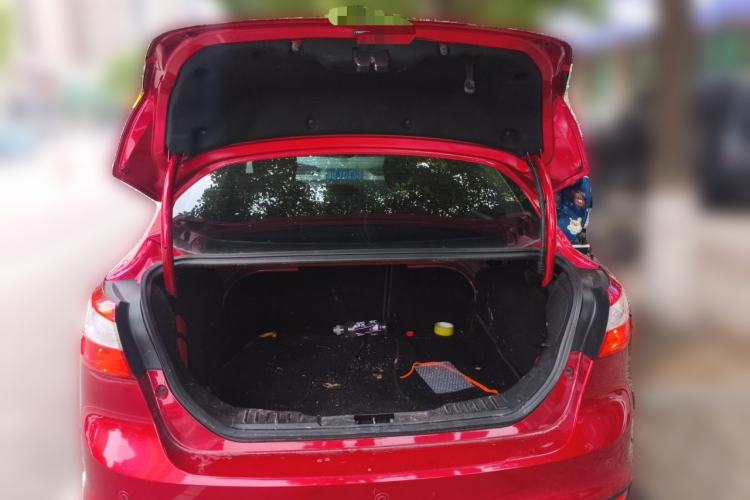 Used Ford Focus 2012 Sedan 1.6L Automatic Fashion Edition Trunk