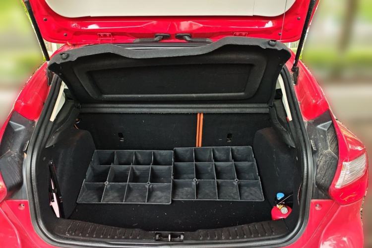 Used Ford Focus 2012 Hatchback 1.6L Manual Comfort Model Trunk
