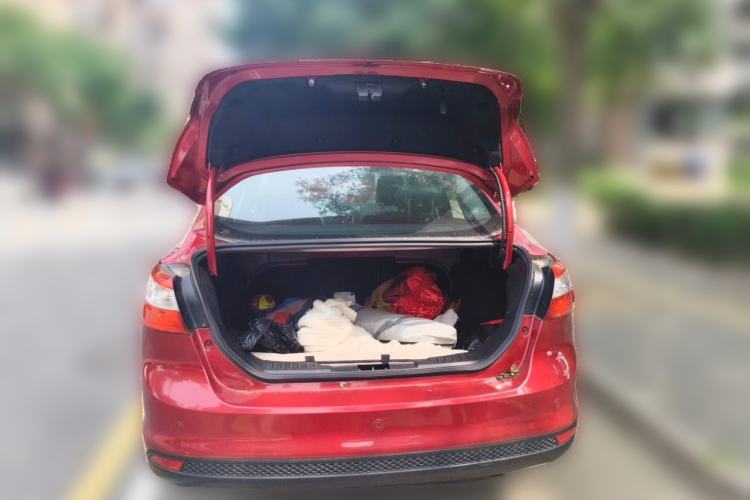 Used Ford Focus 2012 Sedan 1.6L Automatic Fashion Edition Trunk
