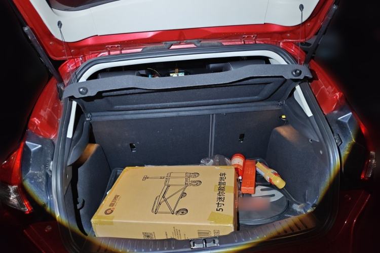 Used Ford Focus 2012 Hatchback 1.6L Automatic Fashion Edition Trunk