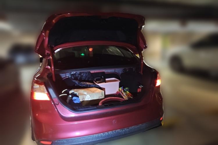 Used Ford Focus 2012 Sedan 1.6L Automatic Fashion Edition Trunk