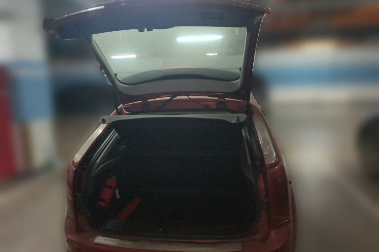 Used Ford Focus 2012 Hatchback Classic 1.8L Automatic Base Model Trunk