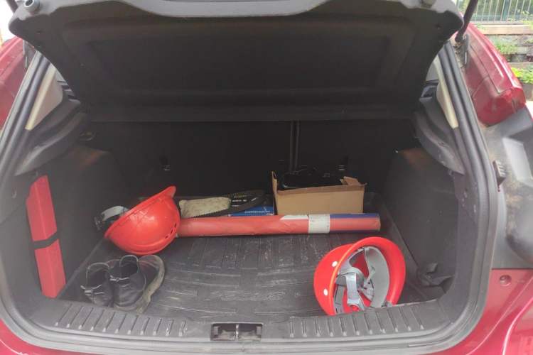 Used Ford Focus 2012 Hatchback 1.6L Automatic Fashion Edition Trunk