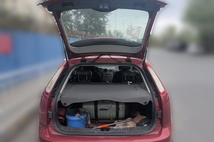 Used Ford Focus 2012 Hatchback Classic 1.8L Manual Base Model Trunk