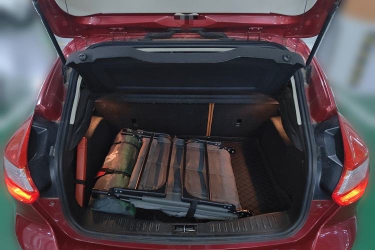 Used Ford Focus 2012 Hatchback 1.6L Automatic Comfort Model Trunk