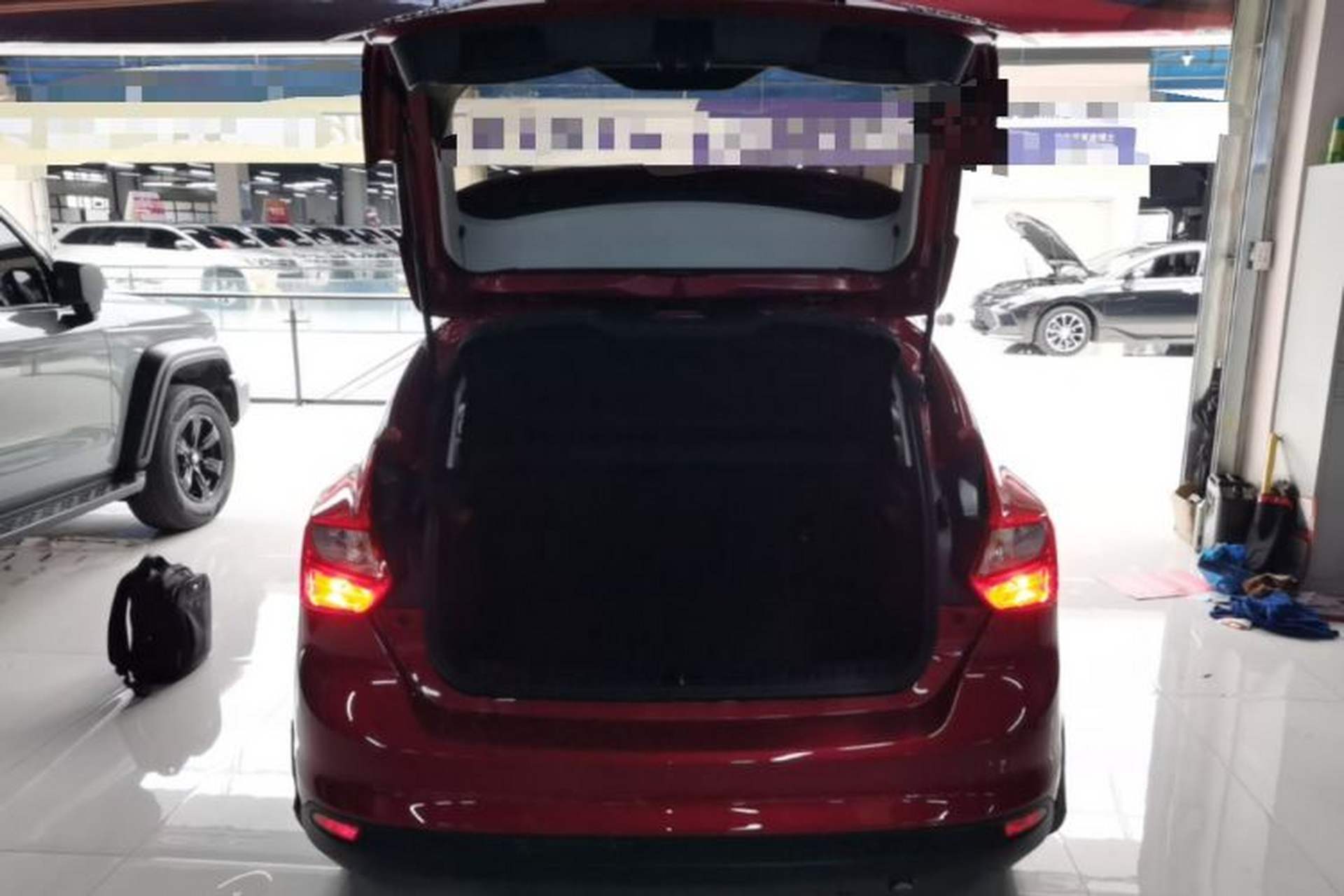 Used Ford Focus 2012 Hatchback 1.6L Automatic Comfort Model Trunk