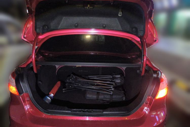 Used Ford Focus 2012 Sedan 1.6L Automatic Fashion Edition Trunk