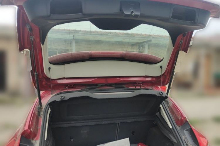 Used Ford Focus 2012 Hatchback 1.6L Automatic Fashion Edition Trunk