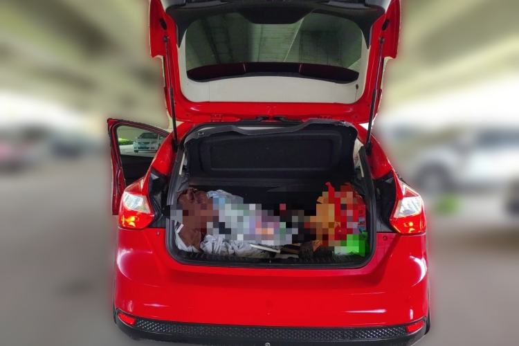 Used Ford Focus 2012 Hatchback 1.6L Automatic Fashion Edition Trunk