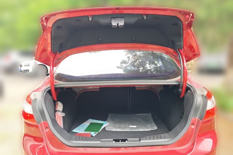 Used Ford Focus 2012 Sedan 1.6L Automatic Fashion Edition Trunk