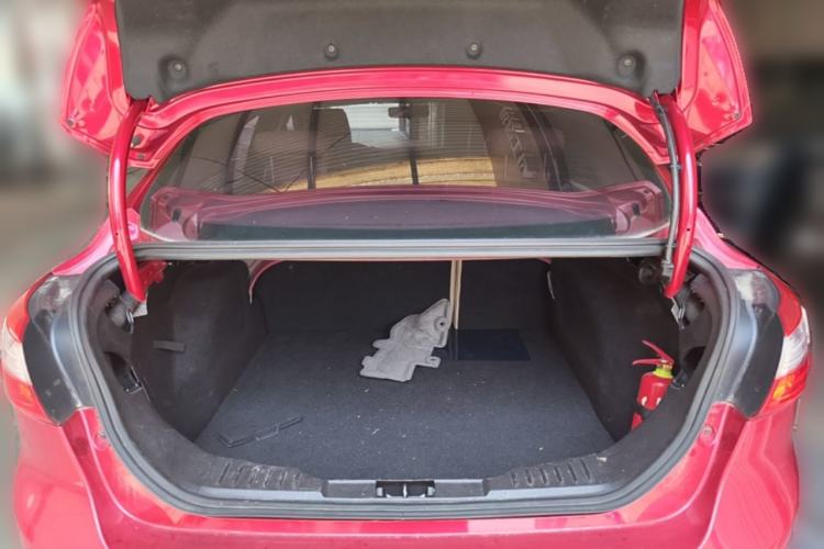 Used Ford Focus 2012 Sedan 1.6L Automatic Comfort Model Trunk