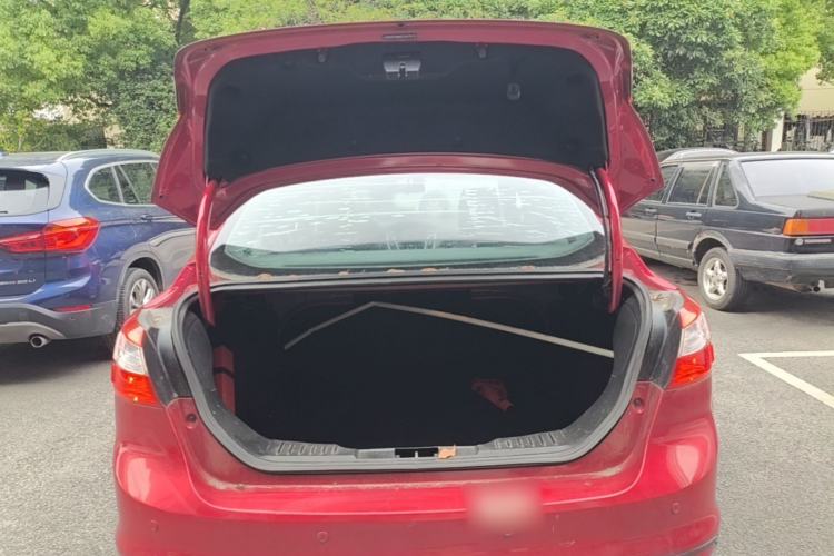 Used Ford Focus 2012 Sedan 1.6L Automatic Comfort Model Trunk