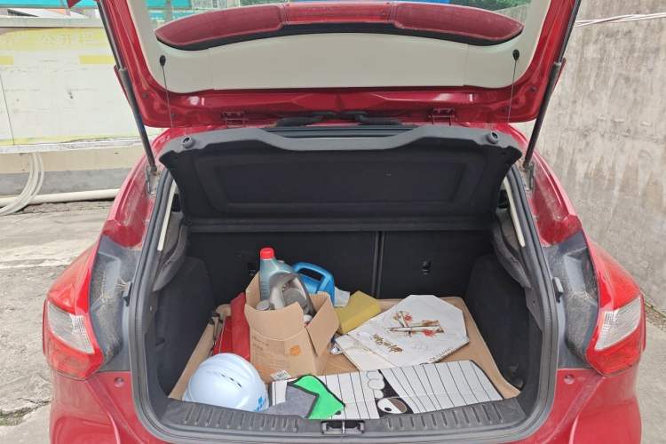Used Ford Focus 2012 Hatchback 1.6L Automatic Comfort Model Trunk