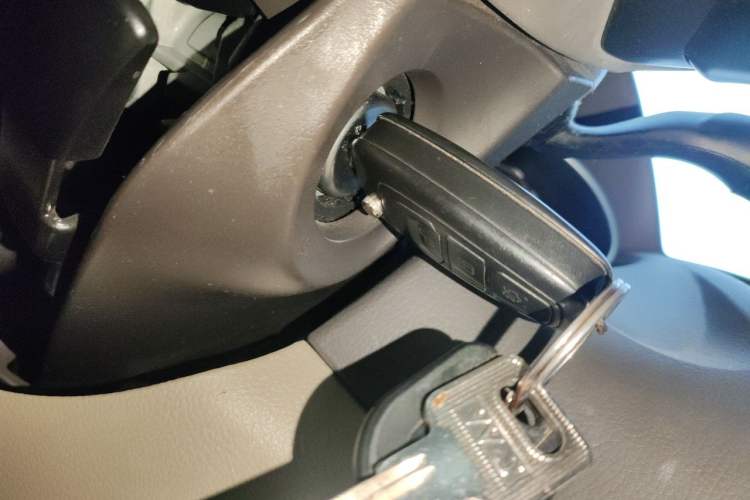 Used Ford Focus 2012 Sedan 1.6L Automatic Fashion Edition Vehicle Key