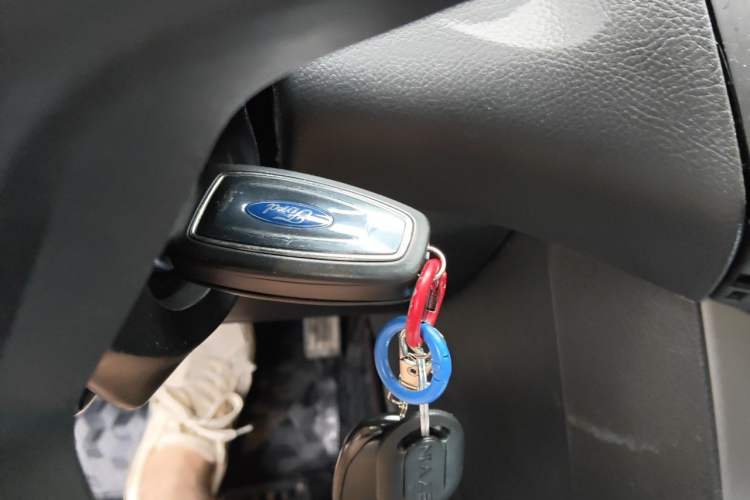 Used Ford Focus 2012 Sedan 1.6L Automatic Fashion Edition Vehicle Key