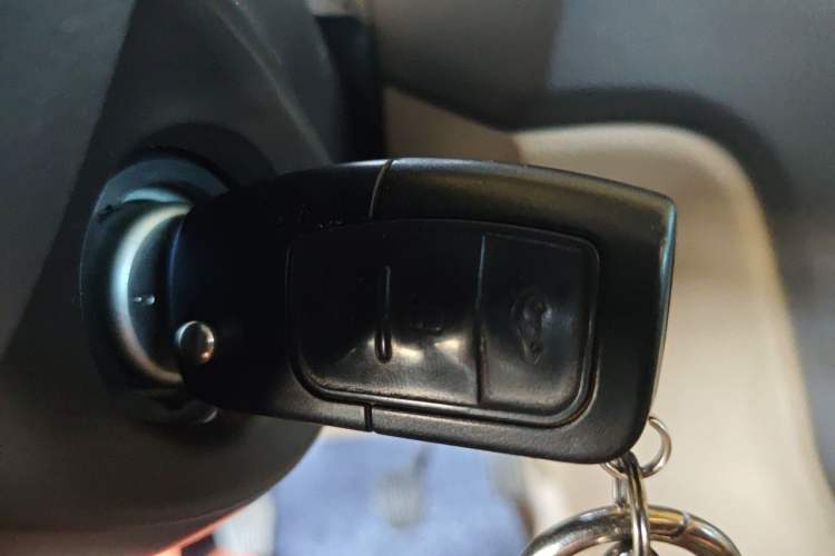 Used Ford Focus 2012 Sedan Classic 1.8L Manual Fashion Edition Vehicle Key