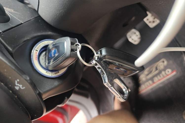 Used Ford Focus 2012 Hatchback 1.6L Manual Fashion Edition Vehicle Key