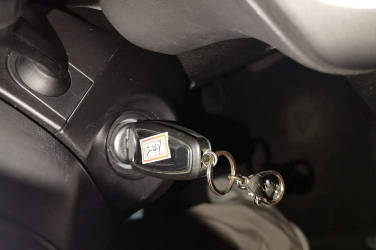 Used Ford Focus 2012 Hatchback 1.6L Automatic Fashion Edition Vehicle Key