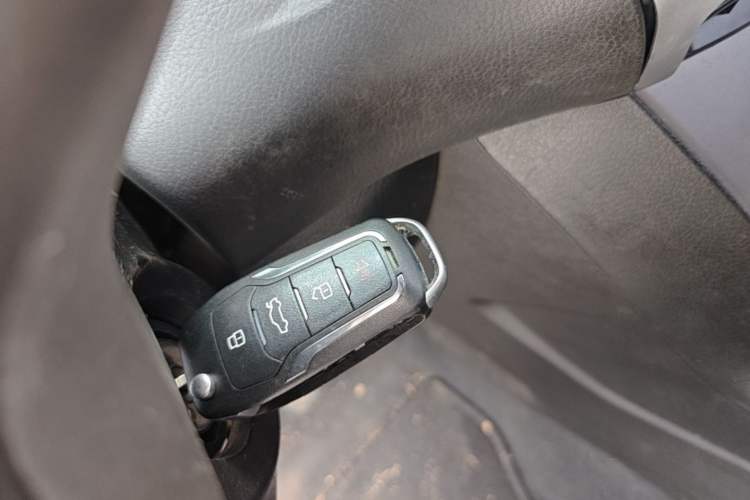 Used Ford Focus 2012 Hatchback 1.6L Manual Comfort Model Vehicle Key