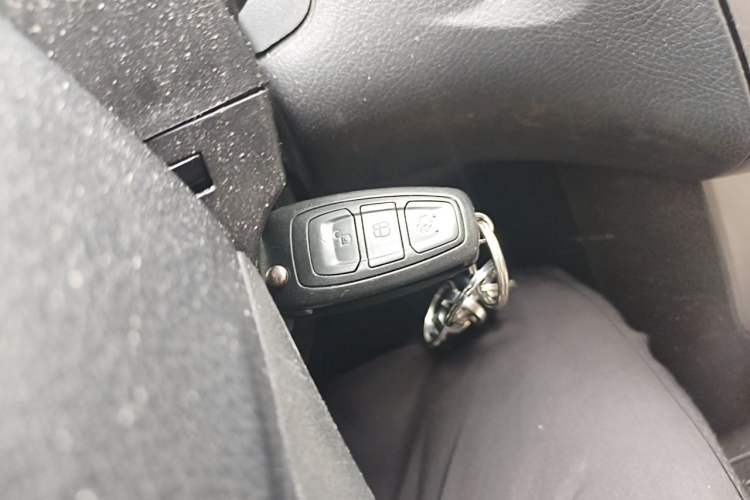 Used Ford Focus 2012 Hatchback 1.6L Manual Comfort Model Vehicle Key