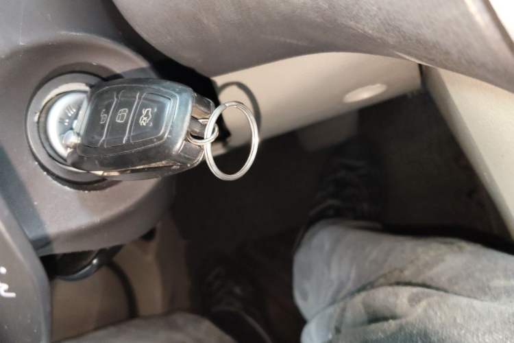 Used Ford Focus 2012 Hatchback 1.6L Automatic Fashion Edition Vehicle Key