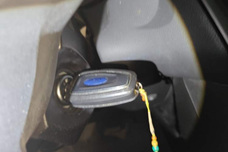 Used Ford Focus 2012 Hatchback 1.6L Automatic Fashion Edition Vehicle Key