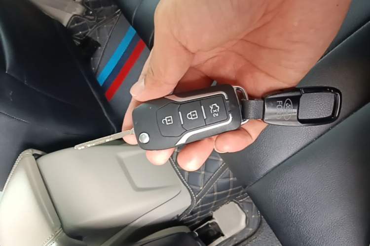 Used Ford Focus 2012 Sedan 1.6L Manual Comfort Model Vehicle Key