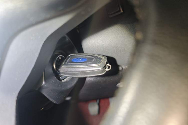 Used Ford Focus 2012 Hatchback 1.6L Manual Fashion Edition Vehicle Key