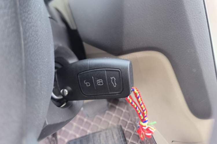 Used Ford Focus 2012 Hatchback Classic 1.8L Automatic Fashion Edition Vehicle Key