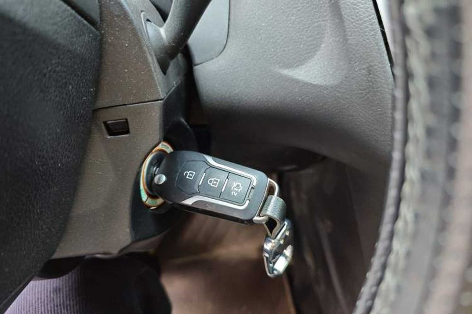 Used Ford Focus 2012 Hatchback 1.6L Manual Fashion Edition Vehicle Key
