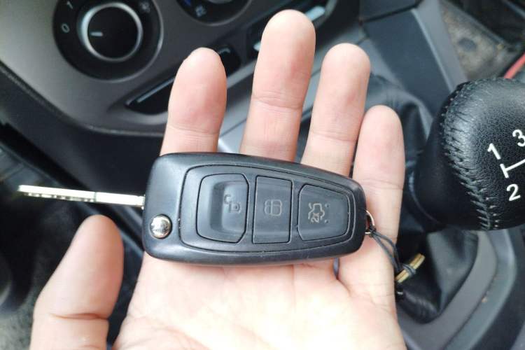 Used Ford Focus 2012 Hatchback 1.6L Manual Comfort Model Vehicle Key