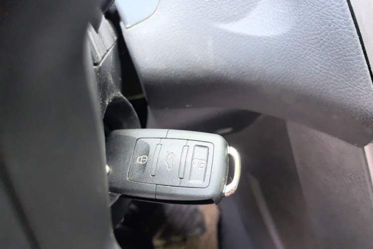 Used Ford Focus 2012 Sedan 1.6L Automatic Fashion Edition Vehicle Key